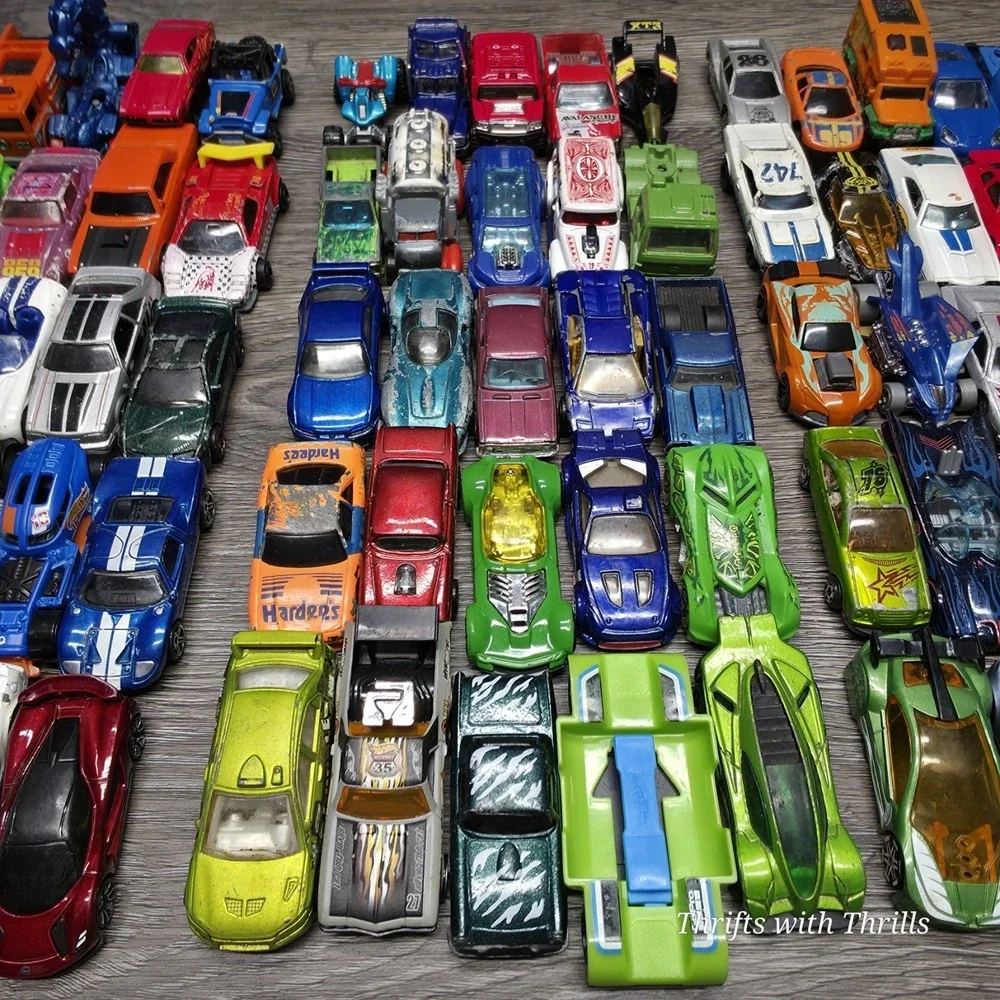 Huge 148 Hotwheels Matchbox And More Diecast Cars Bundle With Carrying Case